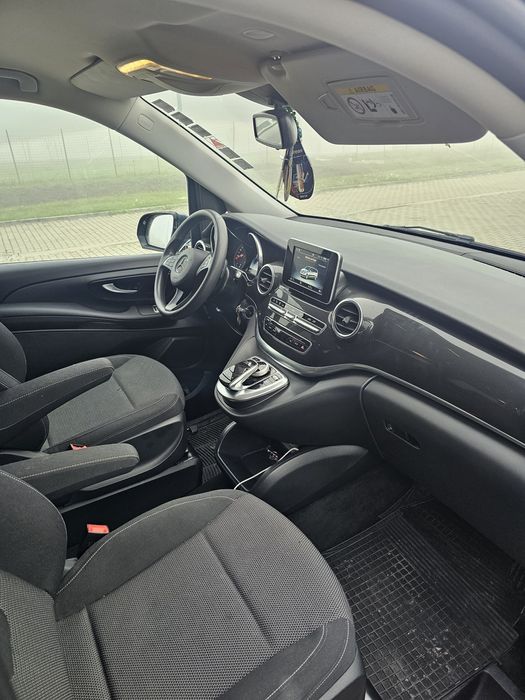 Vând Mercedes V220d, 2.2 diesel, 160hp, automat, 67.000km