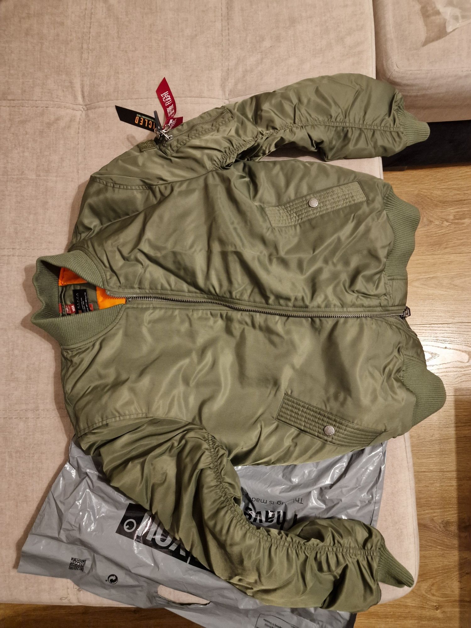 Преходно яке - бомбър - Alpha Industries