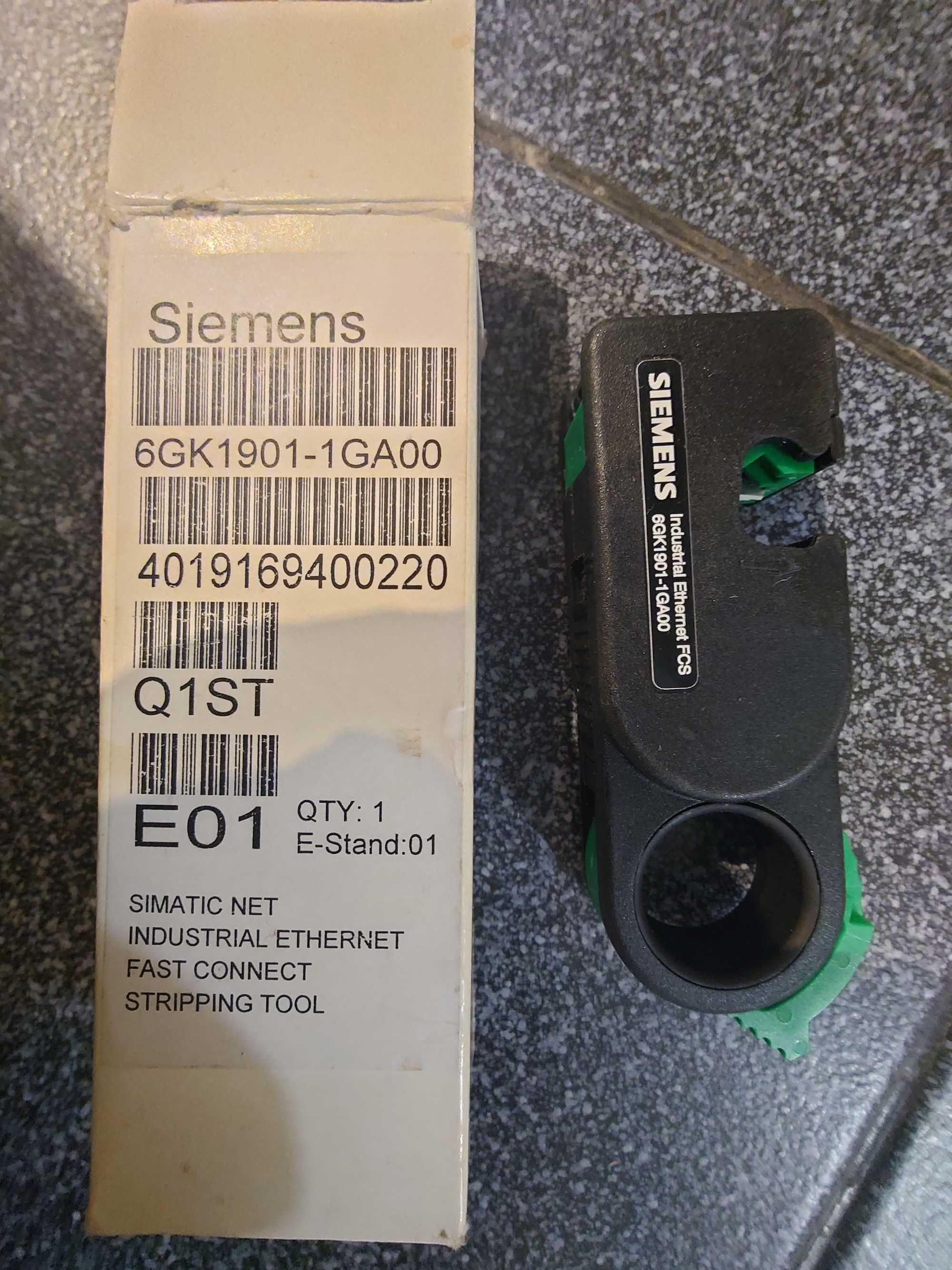Simatic Scalance X208 Switch 6GK5208-0BA00-2AA3, accesorii