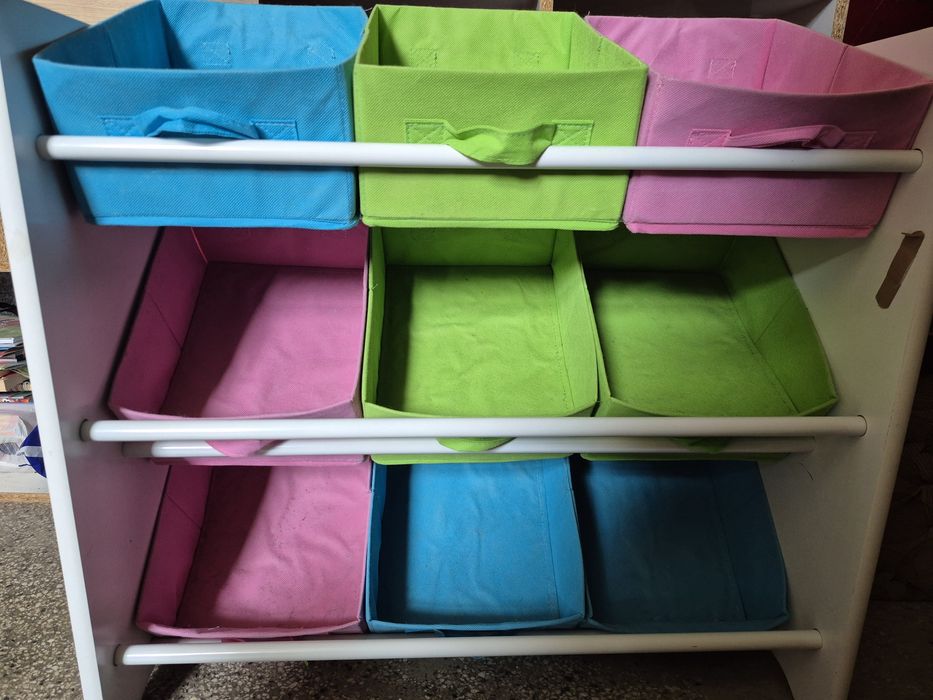 Детски стилаж за играчки