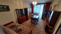 Vand apartament 2 camere semi decomandat, uscatorie, balcon, centru