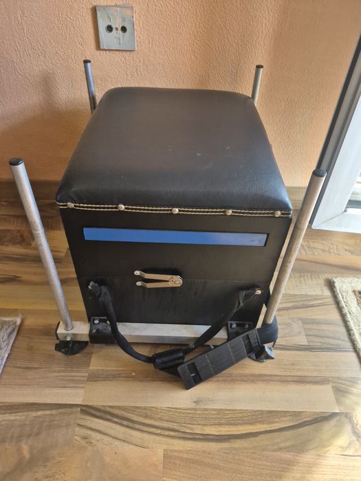 Продавам стол за риболов