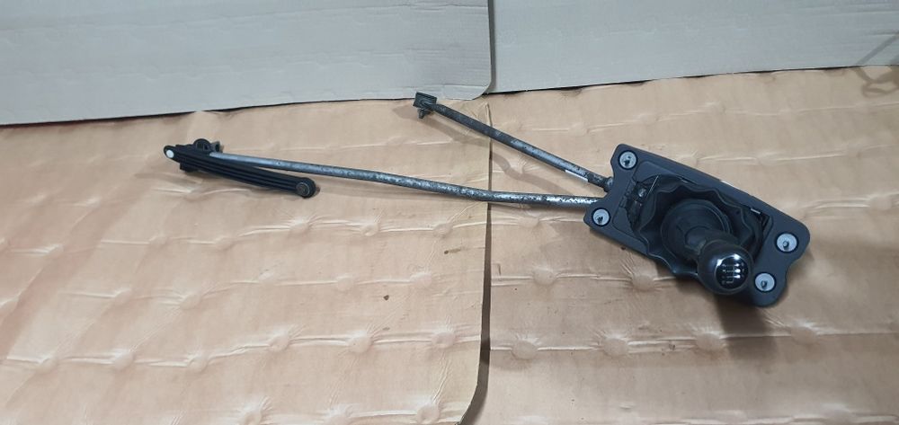 Timonerie cutie viteza manuala 6 trepte audi a4 b8 audi a5 2.0 tdi