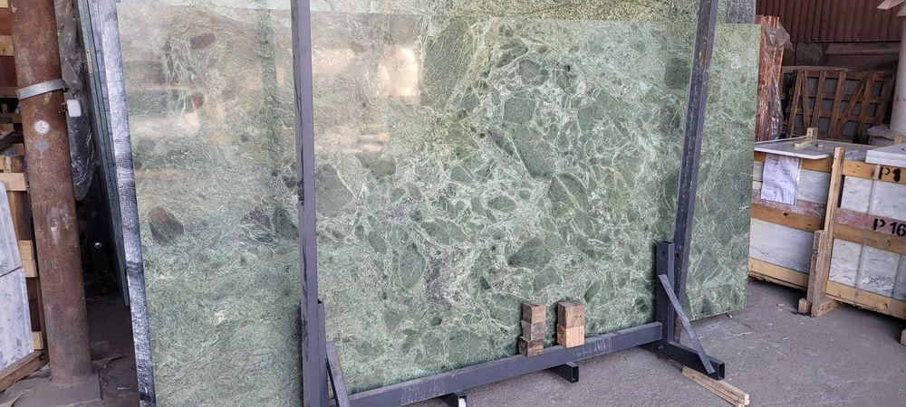 Lastre de marmura verde