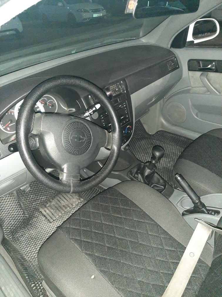 Srochna sotiladi Lacetti 1.8 2011 suyagi butun 2ta joyida bor tetik mo