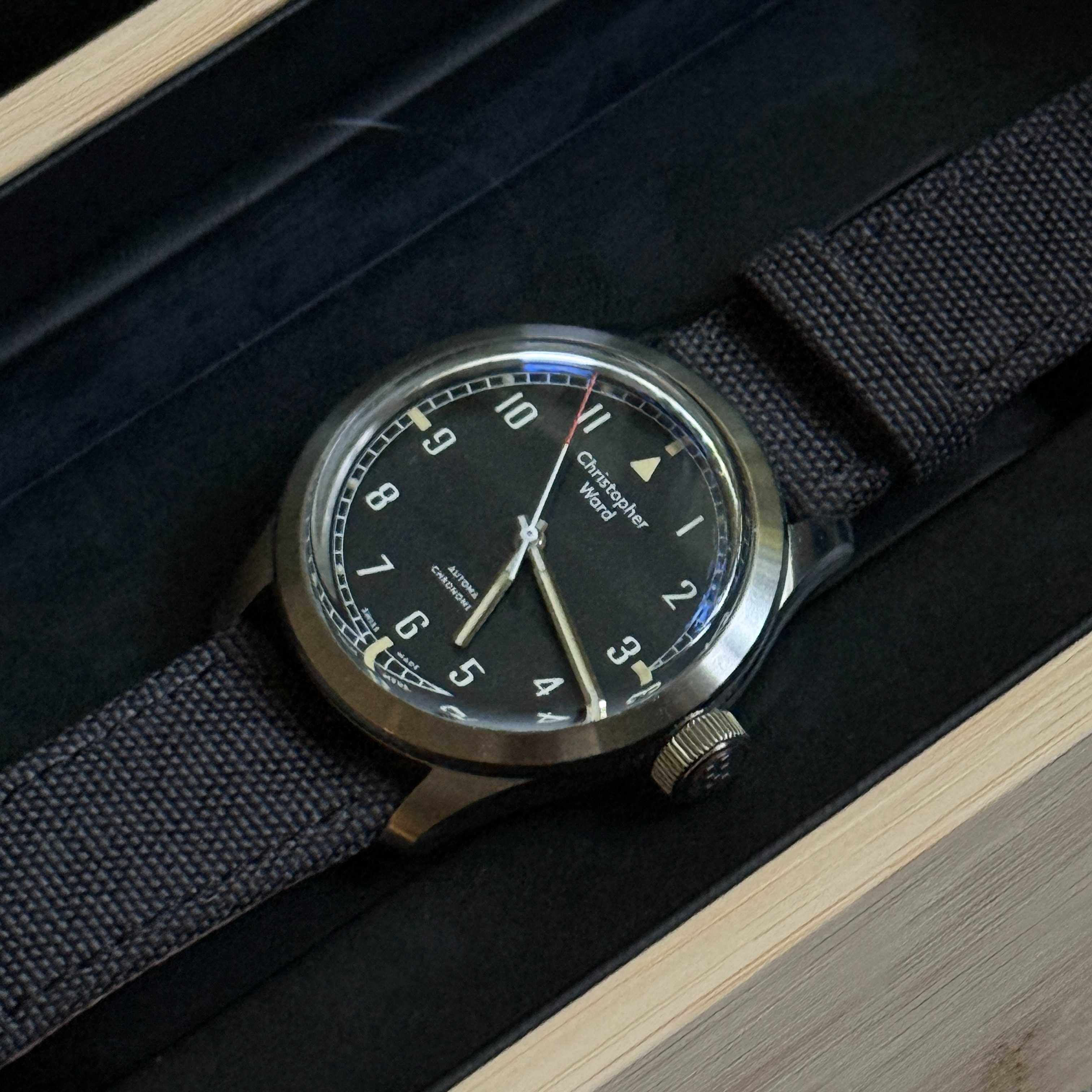 Christopher Ward C65 Sandhurst Series 1 | сертифициран хронометър
