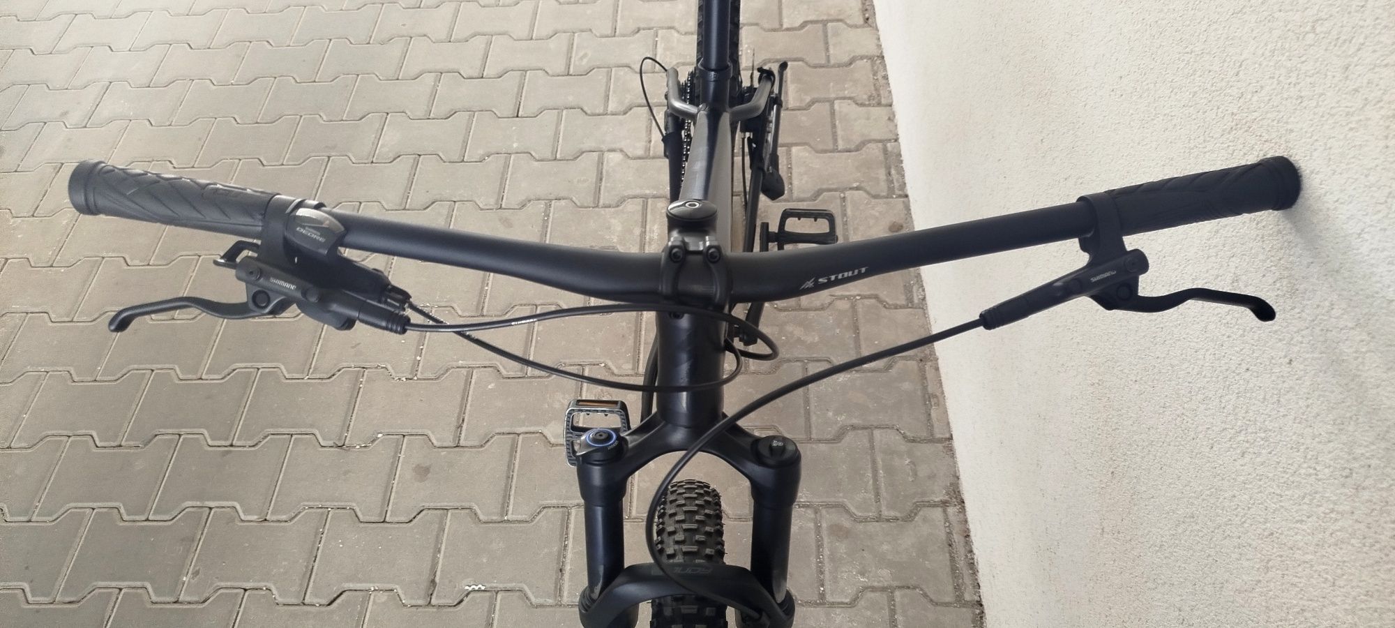 Specialized 29r 1x10 vit. rockshox Cube