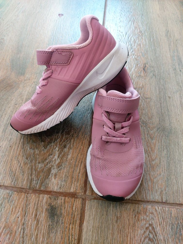 Детски маратонки Nike!