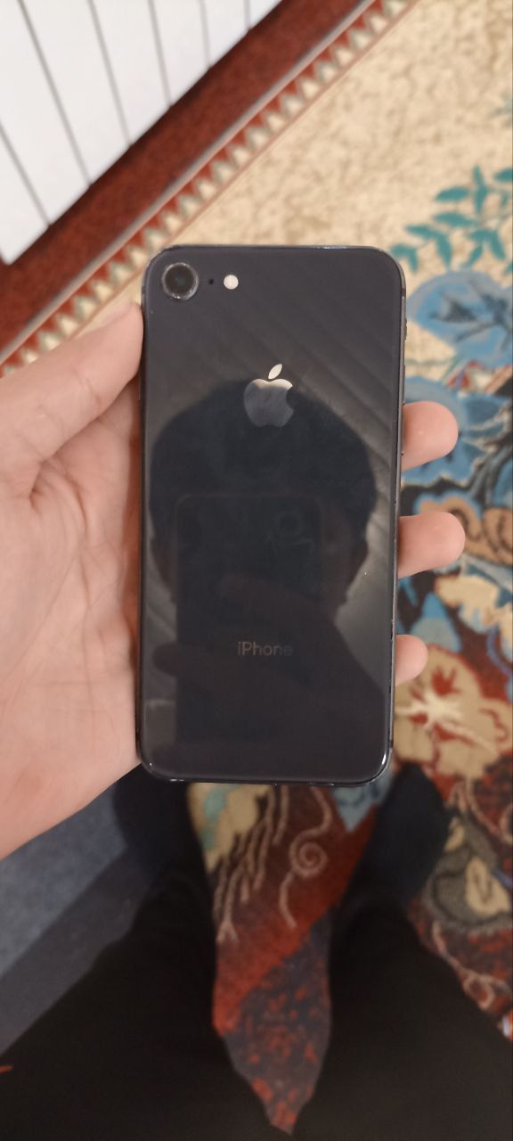 Iphone 8 sotiladi