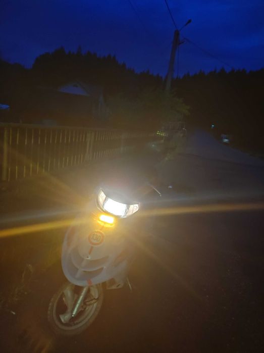 Vând scuter kimco 4t 150cc