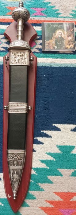 Sabie centurion roman cu suport perete