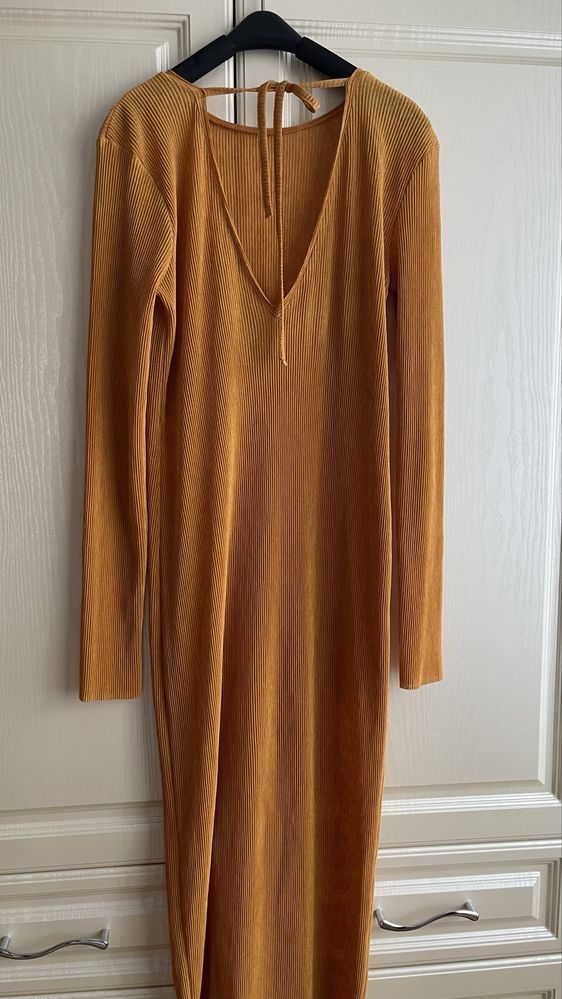 ZARA TRF плиссированное платье р-р M-L