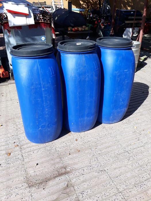 Butoaie de plastic groase in carne alimentare preț.90 lei.