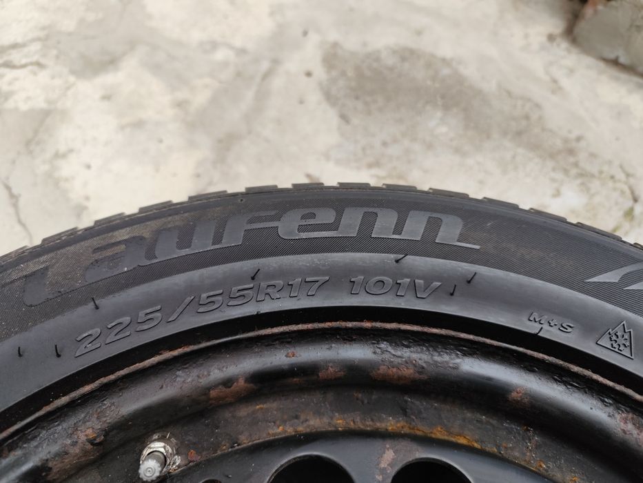 Гуми с подарък джанти и тасове за Opel Astra/Insignia