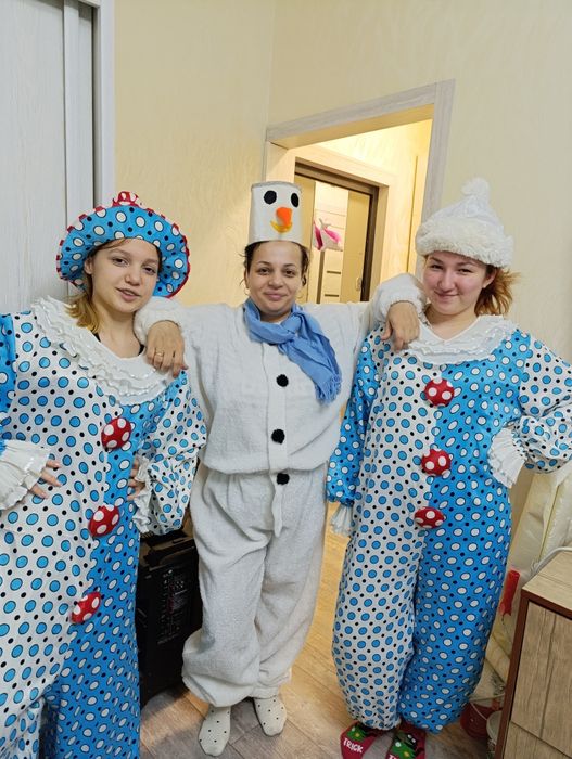 Продам красивые костюмы для бизнеса