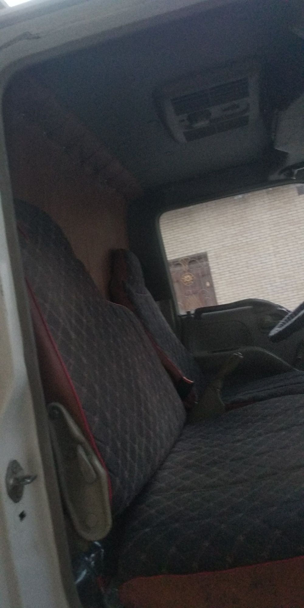 Жас мошинаси срочни сотилади