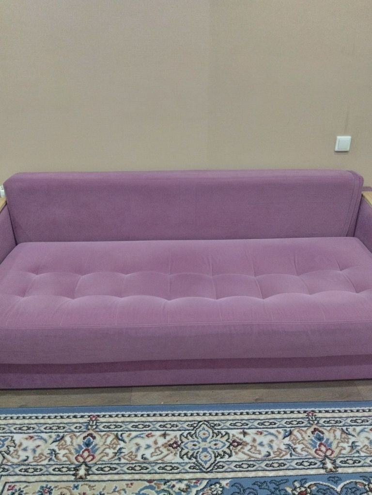 Продам диван в хорошем состоянии