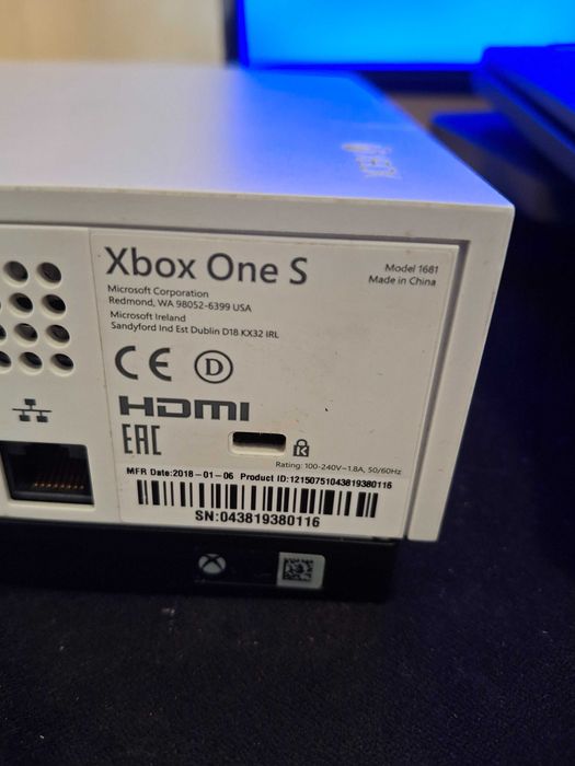 Xbox One S 781GB