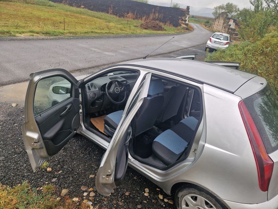 Vând Fiat Punto 2005