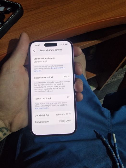 IPhone 16 roz baterie 100%