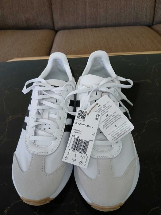 Маратонки ADIDAS 39 1/2