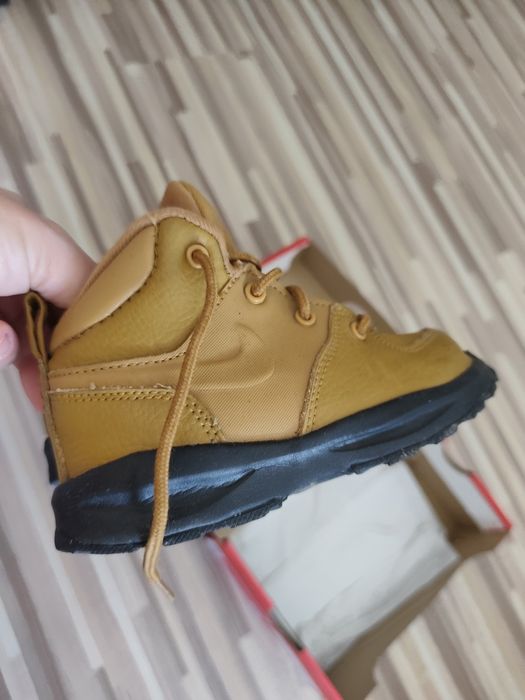 Nike боти 26 момче