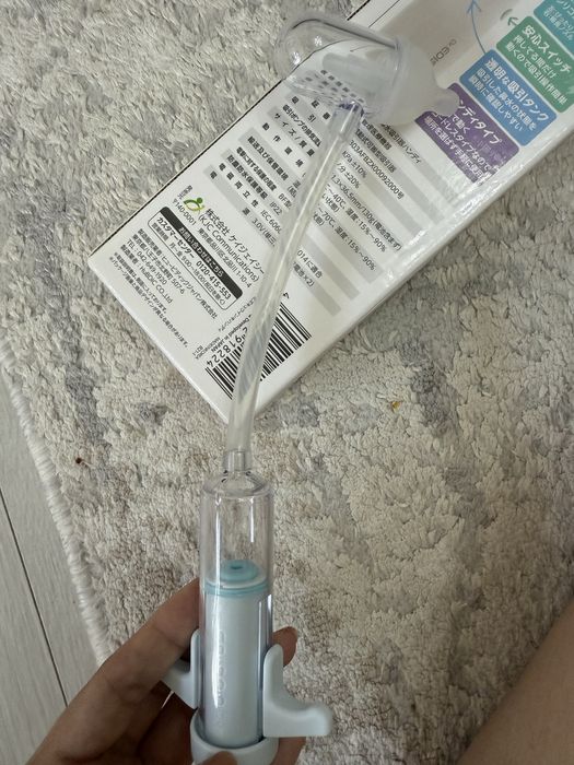 Удобный аспиратор для носа для малышей