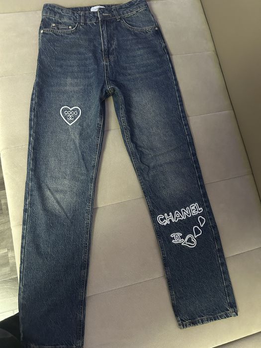 Blugi drepti, usor de asortat. Casual chic