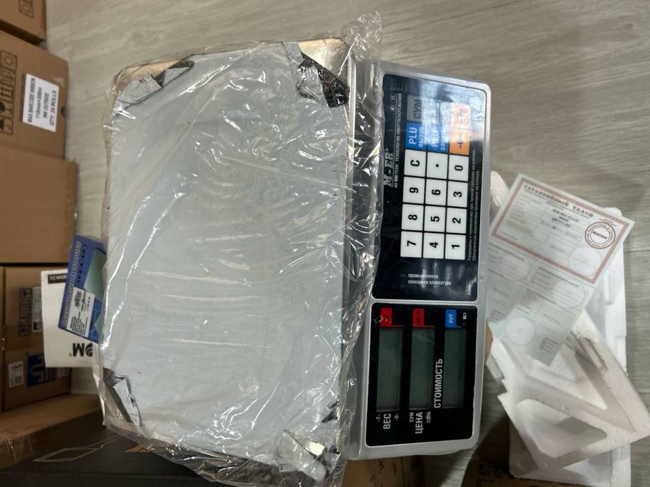 Торговые настольные весы M-ER 328 ACPX-15.2 "TOUCH-M" LCD