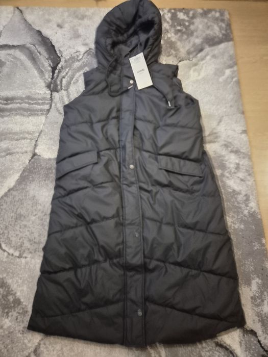 Елеци С размер, но са по големи 50 лв бр.