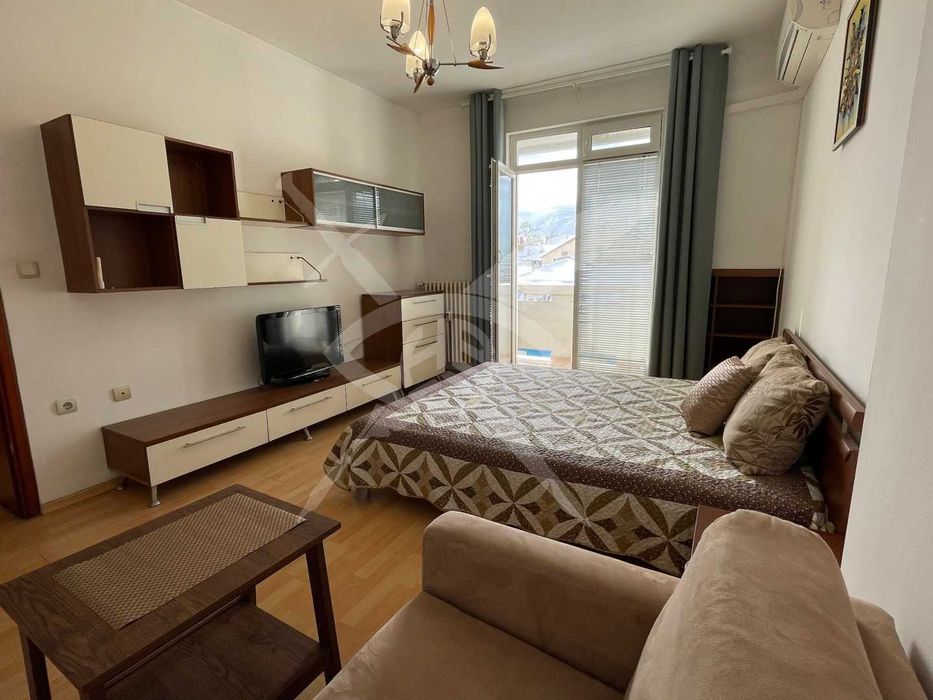 Дава се под наем Тристаен апартамент в София, Център - 77 кв.м за 747.66 € - Снимка #8