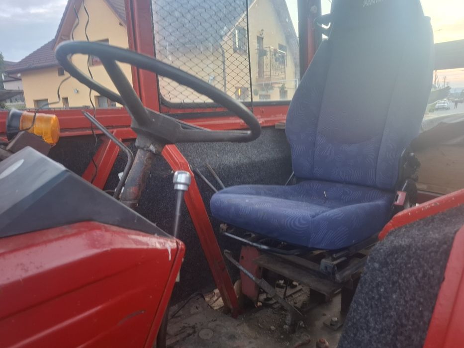 Vând tractor 650