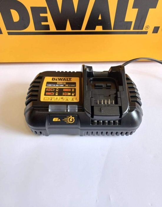 Зарядно устройство DeWALT DCB116 бързо