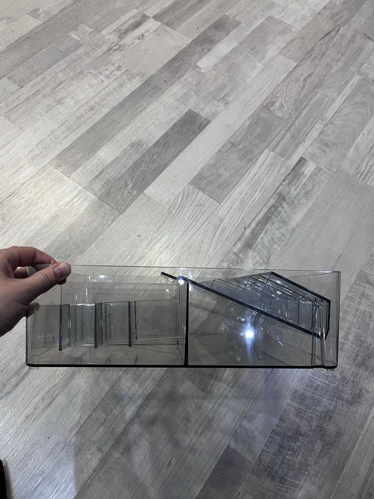 Контейнер для хранения с отделениями IKEA