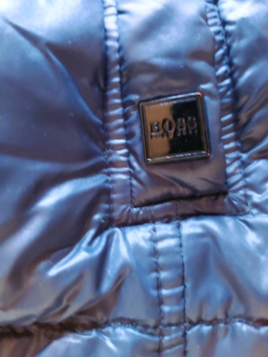 Hugo boss down M48/L50,мъжко пухено яке ,100%пух