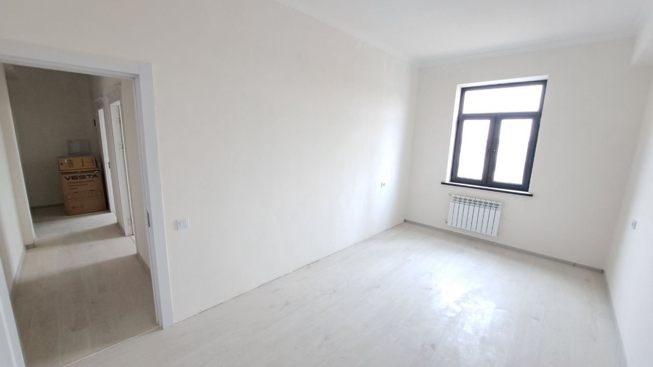ПРОДАЁТСЯ НОВОСТРОЙКА 4х ком, 4 этаж, 9 этажного дома