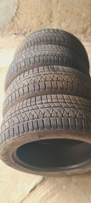 Anvelope iarna kumho 235/55/ 19  pentru suv 4x4