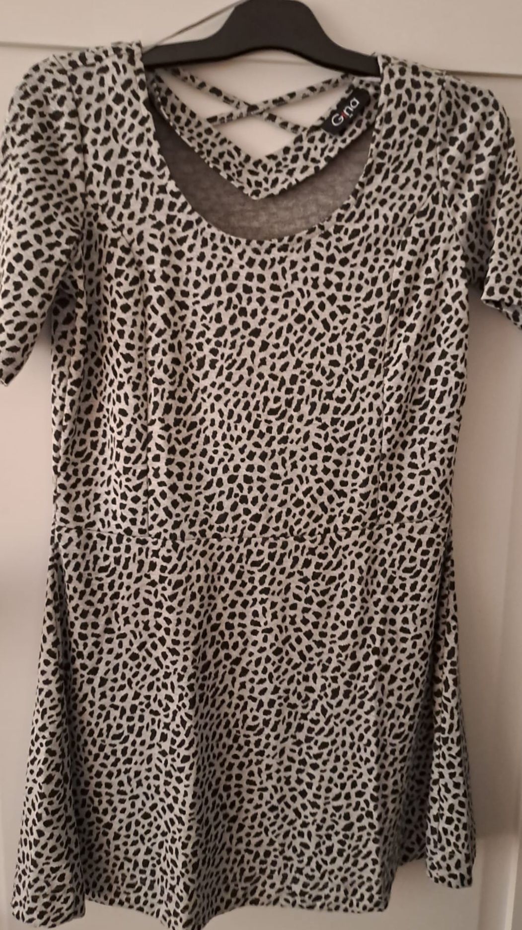 Rochie animal print mărimea M