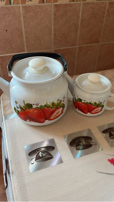 Продам чайный набор в отлчном состояний