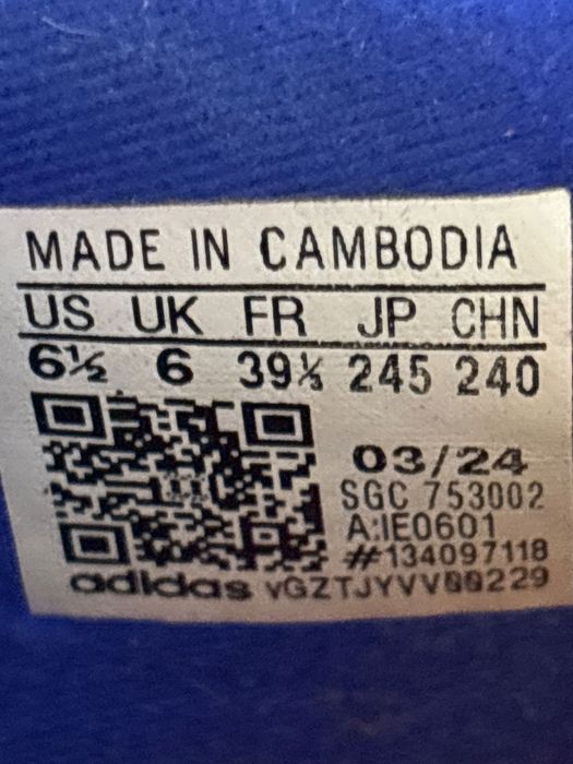 Бутонки Adidas номер 39 1/3