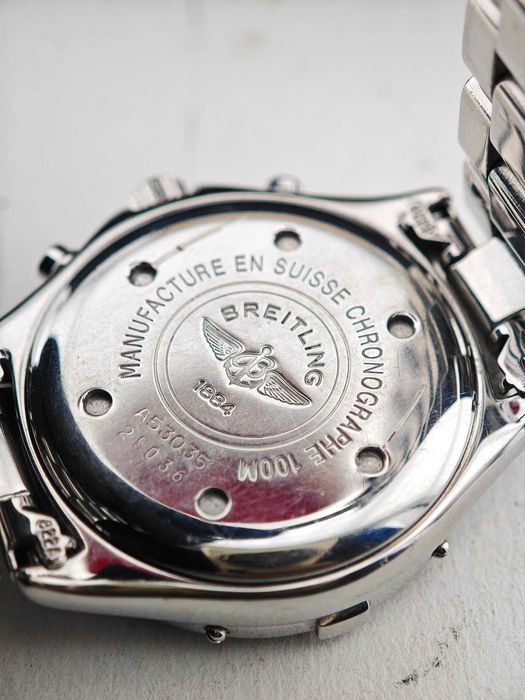 Breitling Colt Chronograph 
и Versace Aion 
A53035