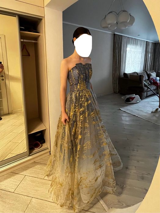 Пышное вечернее платье