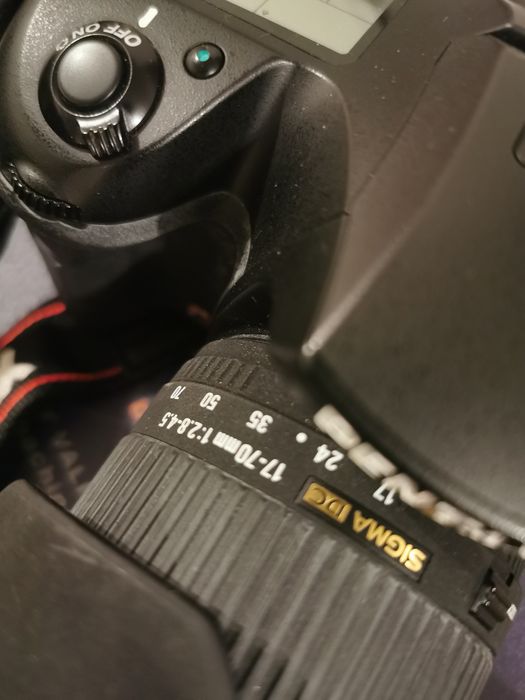 фотоапарат Pentax K20D с два обектива и подарък: чантичка