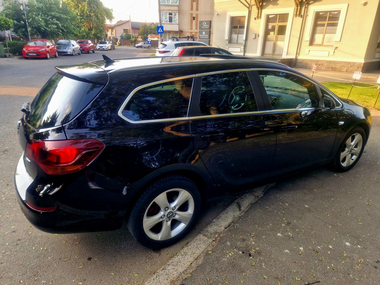 Opel Astra J Sport Tourer An 2011 Euro 5