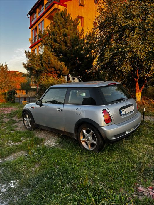 Mini One R50 - Necesita Reparatii