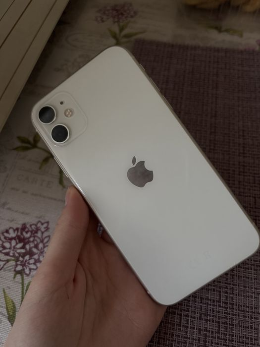 iPhone 11. 128гб