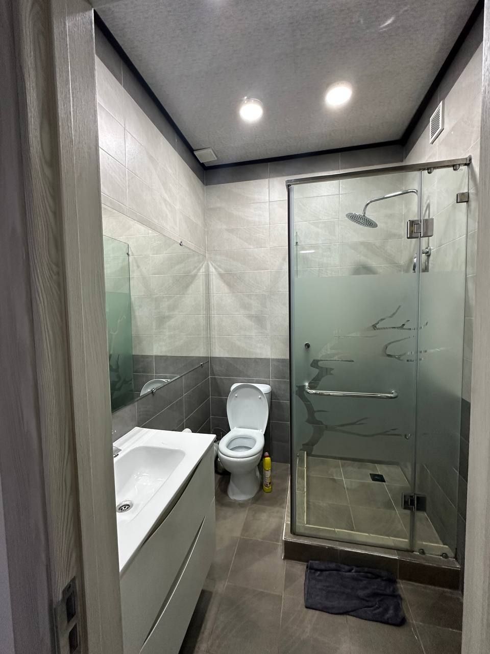 Продается 2х ком квартира на Новомосковской, ор-р: стадион Старт, 46м²