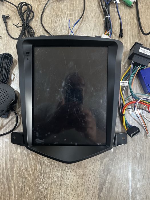 Медия за шевролет круз J300