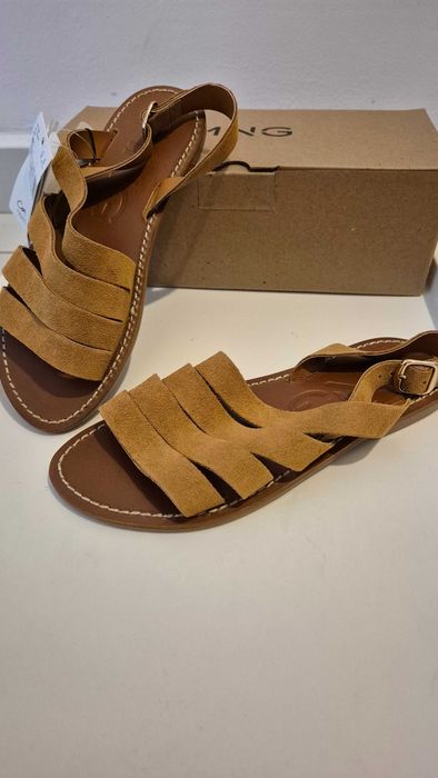 Кожени сандали Mango