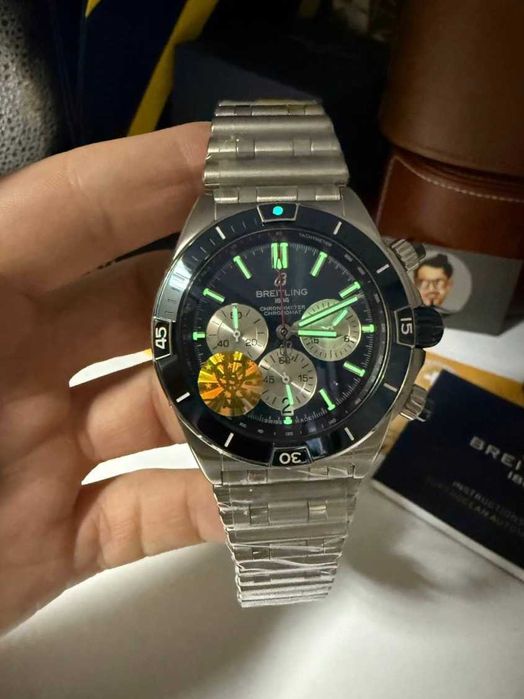 breitling chronomat b01 сребристо синьо